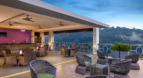 Radisson Hotel Kandy image 16