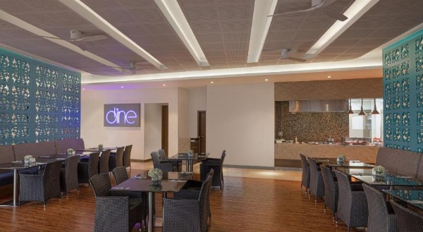 Radisson Hotel Kandy image 17